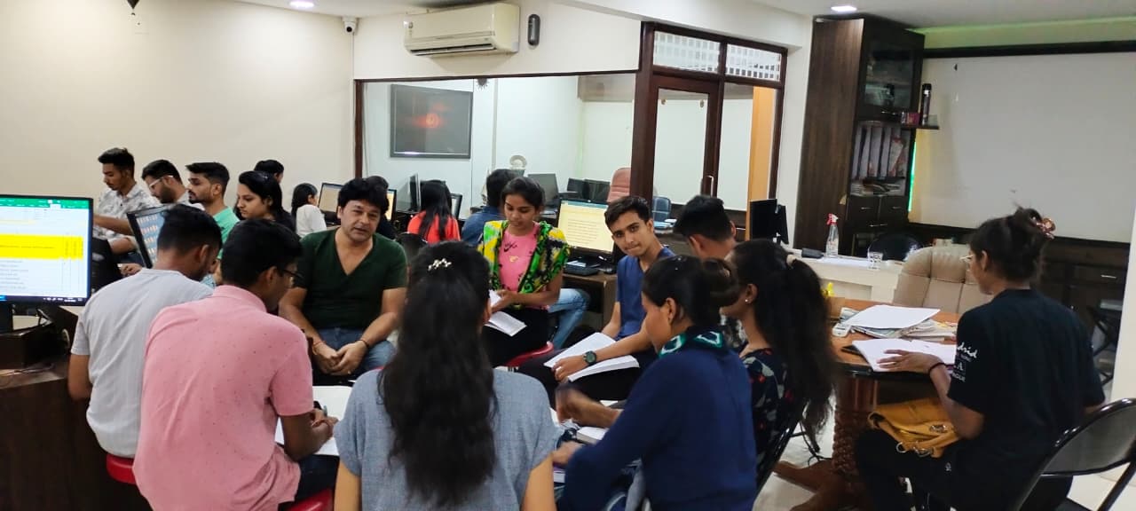 WhatsApp Image 2025-10-08 at 13.03.41